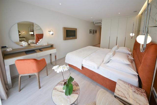 Hotel MEDITERAN-Bećići, Černá Hora - Budvanská riviéra - Bečići