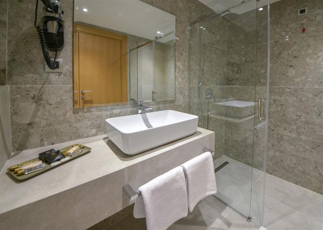Hotel MEDITERAN-Bećići, Černá Hora - Budvanská riviéra - Bečići