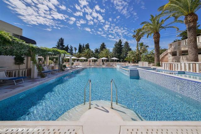 Hotel MEDITERAN-Bećići, Černá Hora - Budvanská riviéra - Bečići
