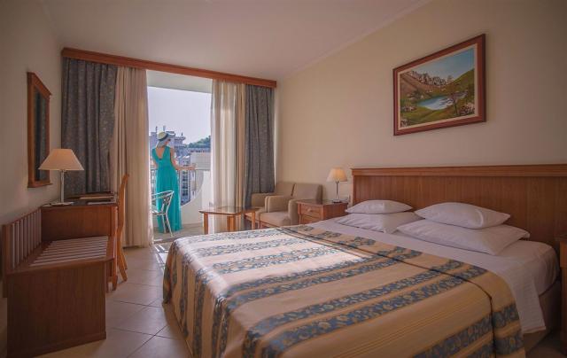 Hotel MEDITERAN-Bećići, Černá Hora - Budvanská riviéra - Bečići