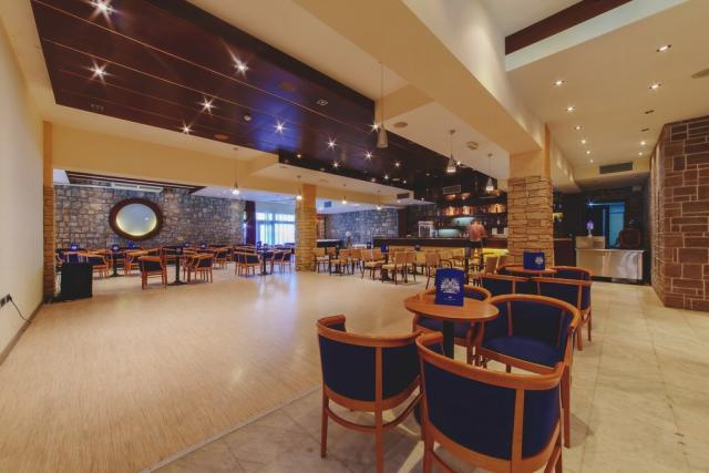 Hotel MONTENEGRO BEACH RESORT, Černá Hora - Budvanská riviéra -