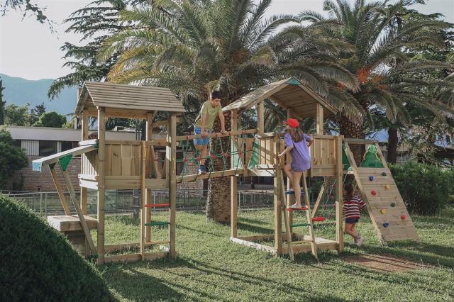 Hotel MONTENEGRO BEACH RESORT, Černá Hora - Budvanská riviéra -