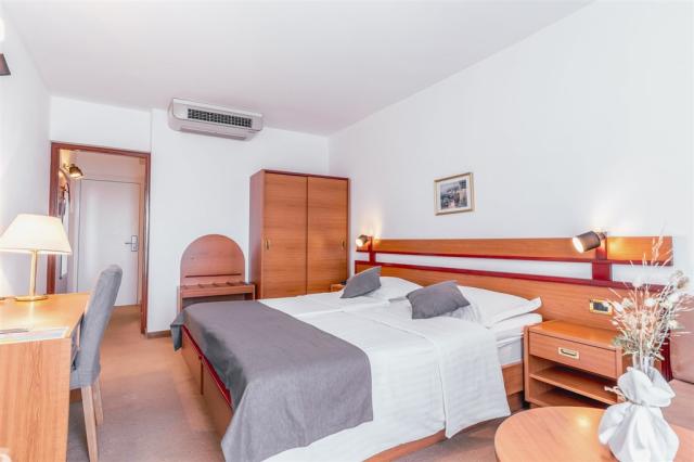 Hotel HORIZONT, Chorvatsko - Střední Dalmácie - Baška Voda, zob