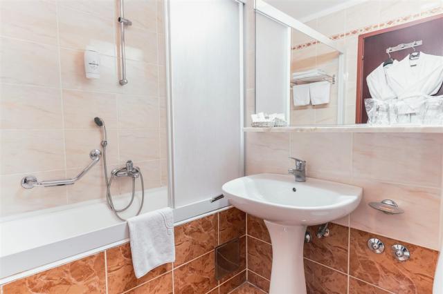 Hotel HORIZONT, Chorvatsko - Střední Dalmácie - Baška Voda, zob