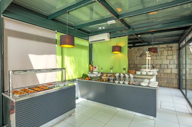 Hotel BLUESUN NEPTUN, Chorvatsko - Střední Dalmácie - Tučepi, z