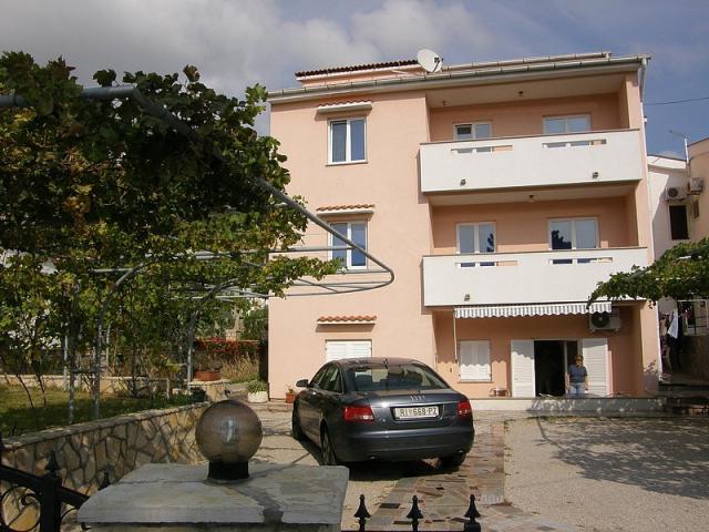 Apartmány Derenčinović Lucijana, ostrov Krk, Baška, Chorvatsko