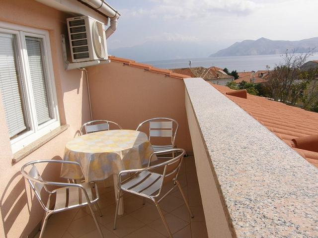 Apartmány Derenčinović Lucijana, ostrov Krk, Baška, Chorvatsko