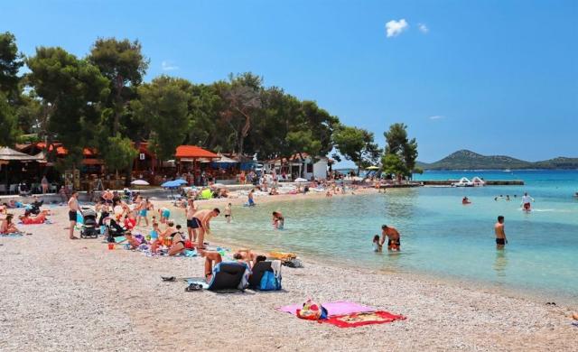 Biograd na Moru - pláž