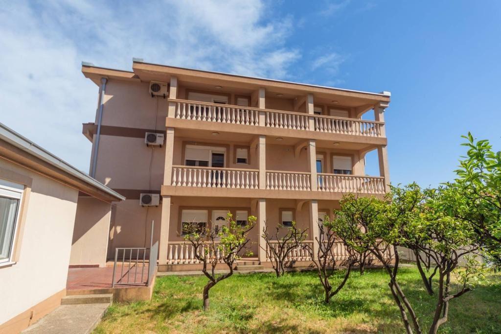Vila SARA