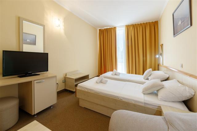 Hotel ADRIA, Chorvatsko - Severní Dalmácie - Biograd na Moru, z