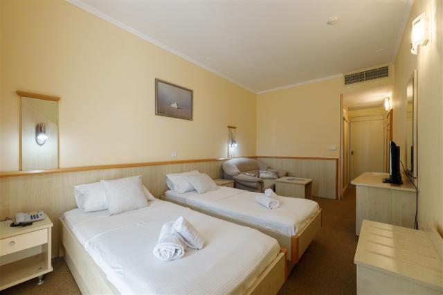 Hotel ADRIA, Chorvatsko - Severní Dalmácie - Biograd na Moru, z