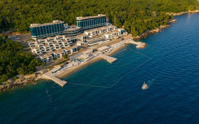 HILTON Rijeka COSTABELLA BEACH RESORT AND SPA, Chorvatsko - Ist