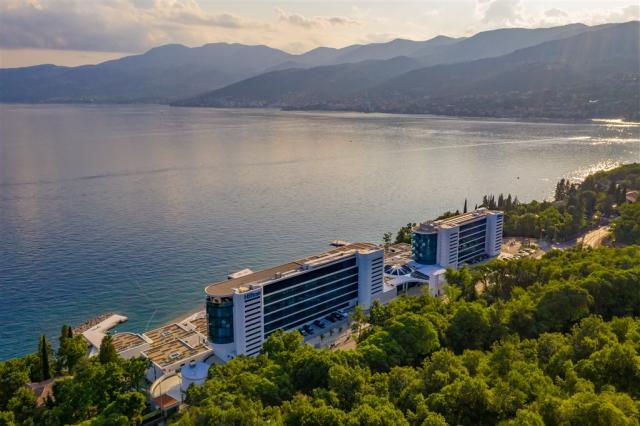 HILTON Rijeka COSTABELLA BEACH RESORT AND SPA, Chorvatsko - Ist