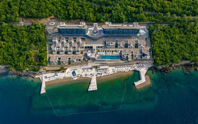HILTON Rijeka COSTABELLA BEACH RESORT AND SPA, Chorvatsko - Ist