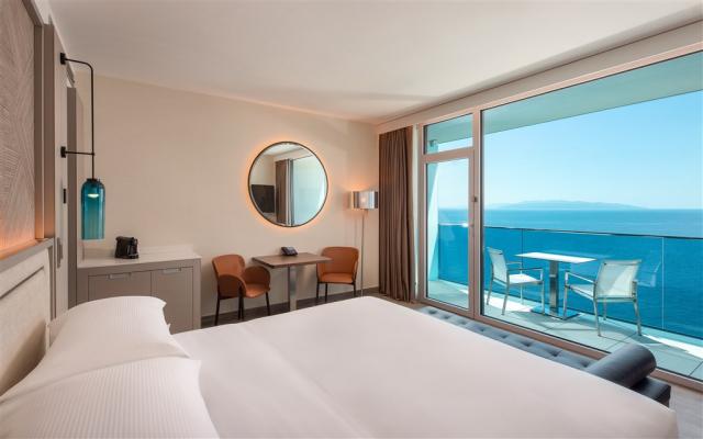 HILTON Rijeka COSTABELLA BEACH RESORT AND SPA, Chorvatsko - Ist