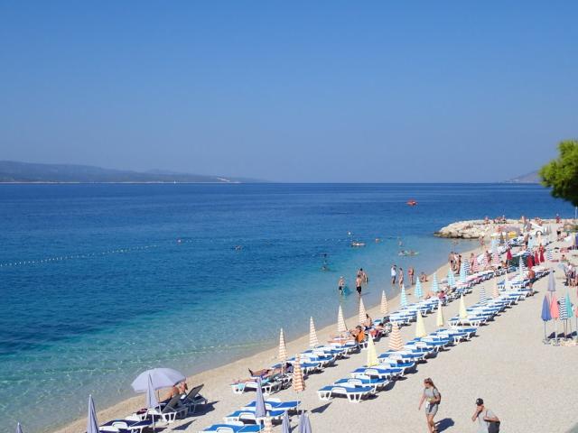 Family Resort URANIA, Baška Voda - pláž
