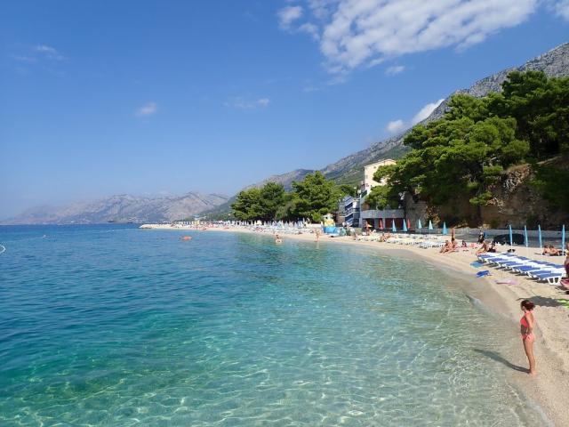 Family Resort URANIA, Baška Voda - pláž