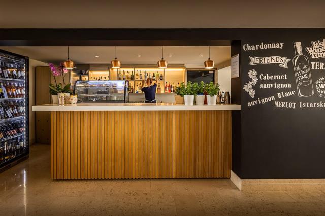 VALAMAR BELLEVUE Resort, Rabac - Wine Bar