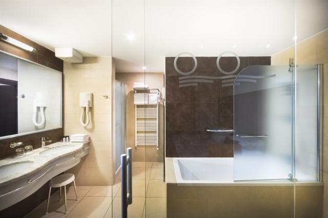 dvoulůžková ložnice a denní místnost - typ APT. 2+2 SU SW