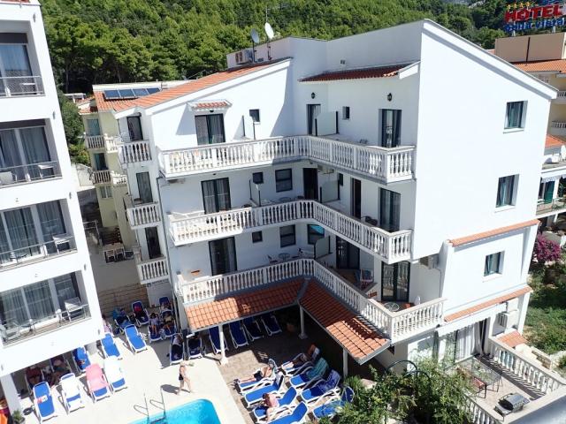 Holiday Resort ANTONIJA,OLIVA,TRITON, Chorvatsko - Střední Dalm