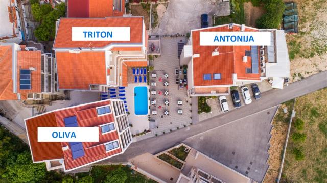Holiday Resort ANTONIJA,OLIVA,TRITON, Chorvatsko - Střední Dalm