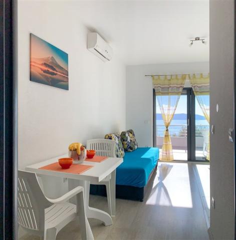 dvoulůžková ložnice a denní místnost - typ APT. 2+2 - č.1