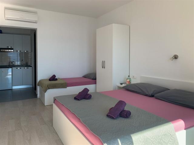 Chorvatsko, Živogošće-apartmány Porat-studio 2+1-č. 2