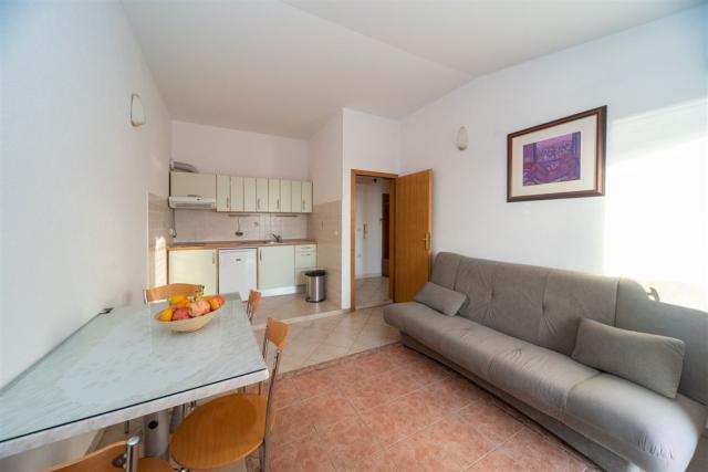 dvoulůžková ložnice a denní místnost - typ APT. 2+2 B