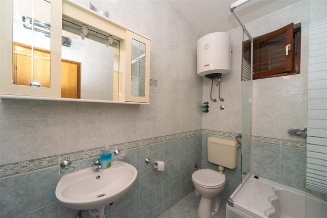 dvoulůžková ložnice a denní místnost - typ APT. 2+2 B