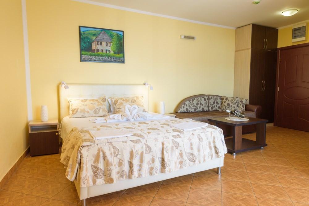 Hotel M, Černá Hora - Kotorský záliv - Herceg Novi, zobrazení v