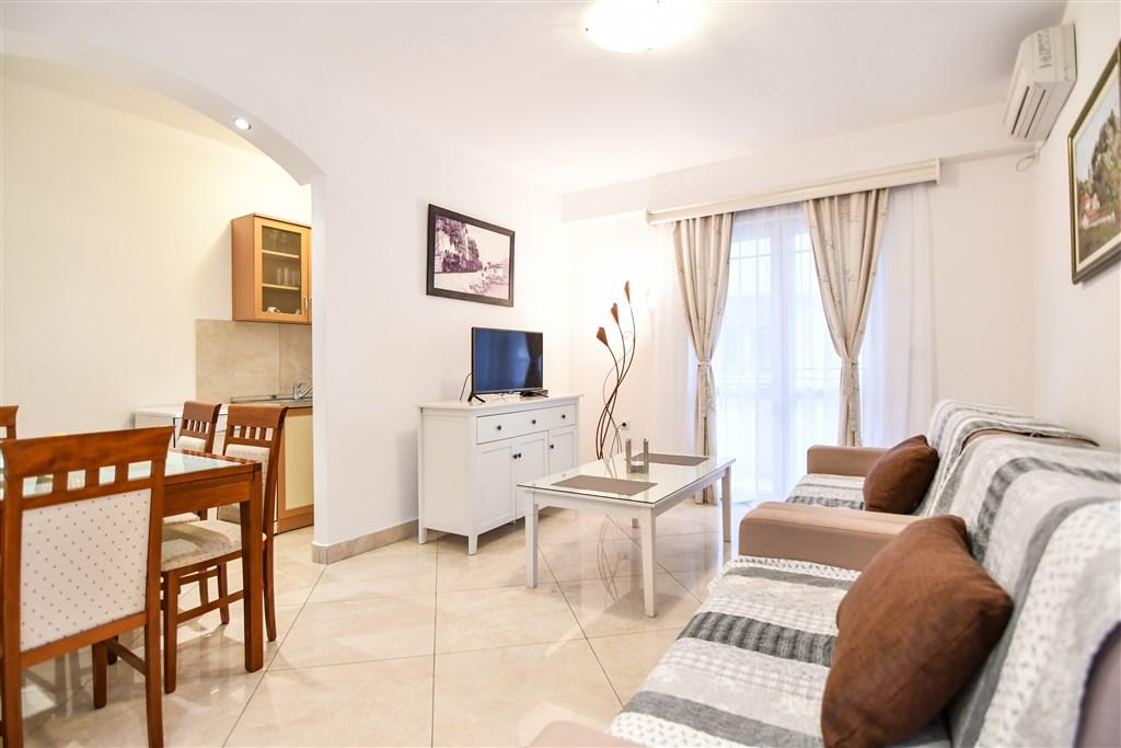 dvoulůžková ložnice a denní místnost - typ Apt. 2+2