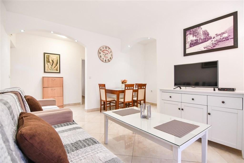 dvoulůžková ložnice a denní místnost - typ Apt. 2+2