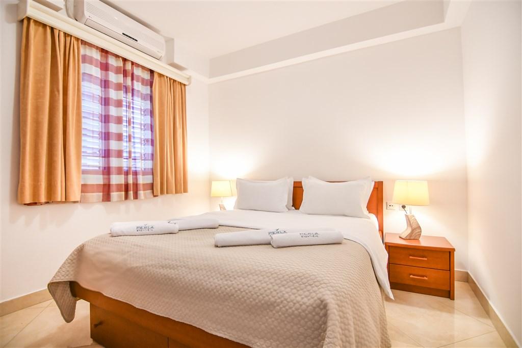 dvoulůžková ložnice a denní místnost - typ Apt. 2+2