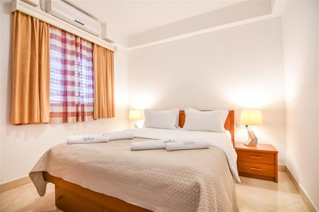 dvoulůžková ložnice a denní místnost - typ Apt. 2+2
