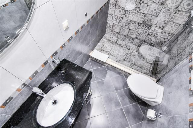 dvoulůžková ložnice a denní místnost - typ Apt. 2+2
