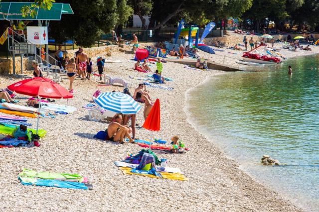 CENTINERA Resort & Camping, Banjole - pláž