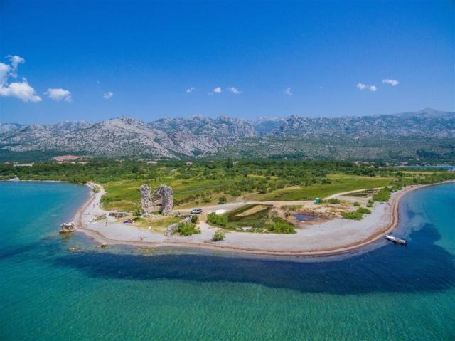 Starigrad - Paklenica - pláž