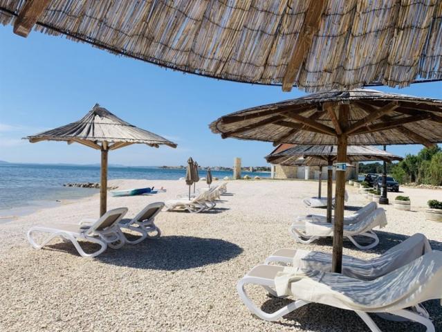The BEACH RESORT Vir - II., Vir - pláž