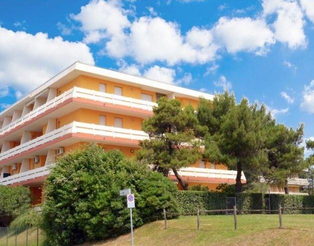 Residence Carina e Silva