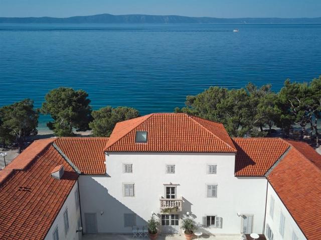 Heritage Hotel KAŠTELET, Tučepi