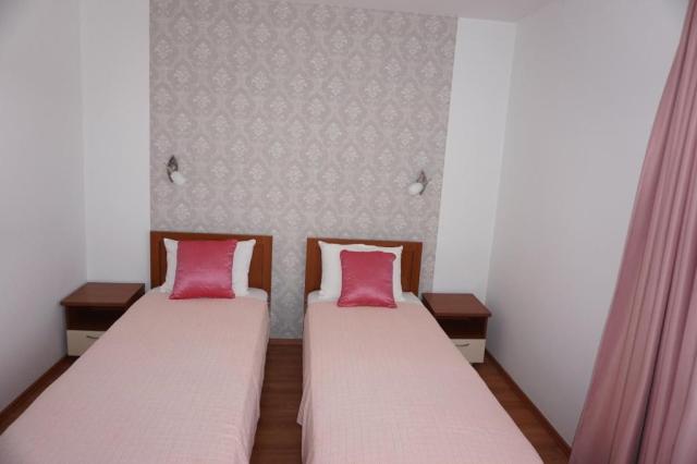 VILA LENA, Petrovac