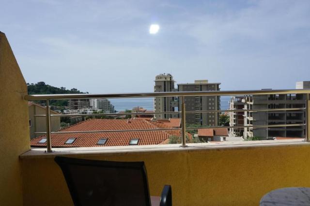VILA LENA, Petrovac