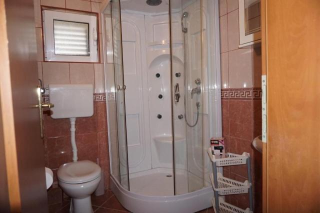 VILA LENA, Petrovac