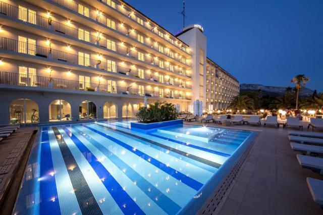 BLUESUN HOTEL JADRAN, Tučepi