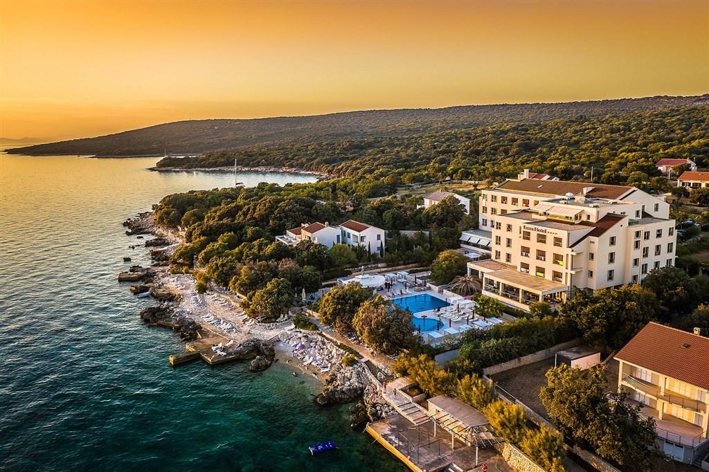 LA LUNA Hotel