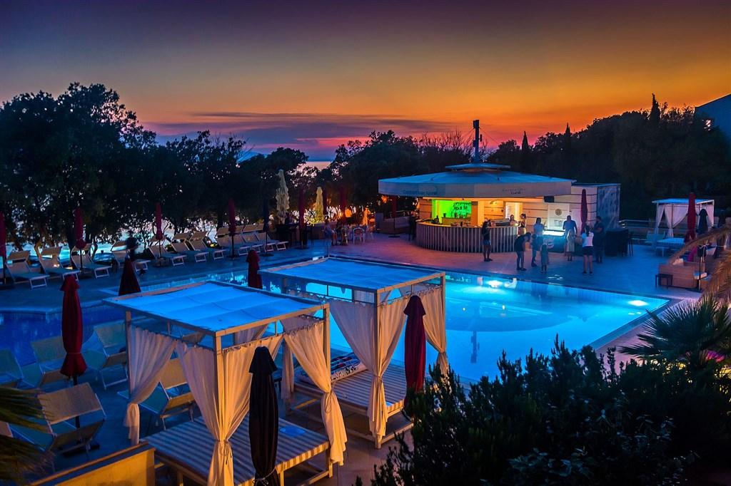LA LUNA Hotel