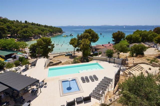 COLENTUM Resort, Murter