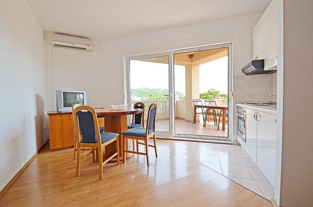 dvoulůžková ložnice a denní místnost - typ APT 2+2 B EXTRA - PA