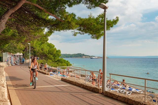 SUNNY MAKARSKA BY VALAMAR (ex. RIVIJERA), Makarska