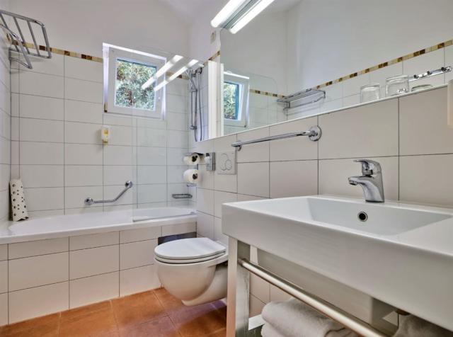 dvoulůžková ložnice a denní místnost - typ APT. B2+2 B